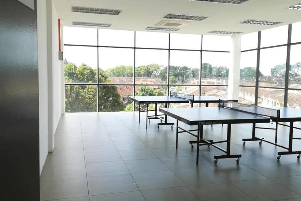 Apartment Yolo Budget Premium Facilities One