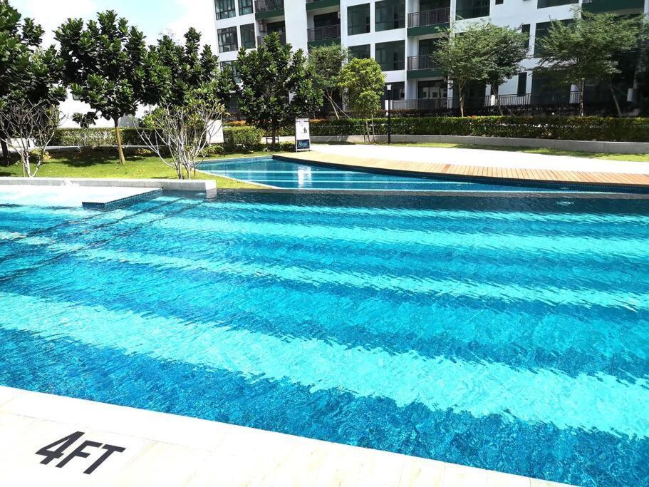 Yolo Budget Premium Facilities One