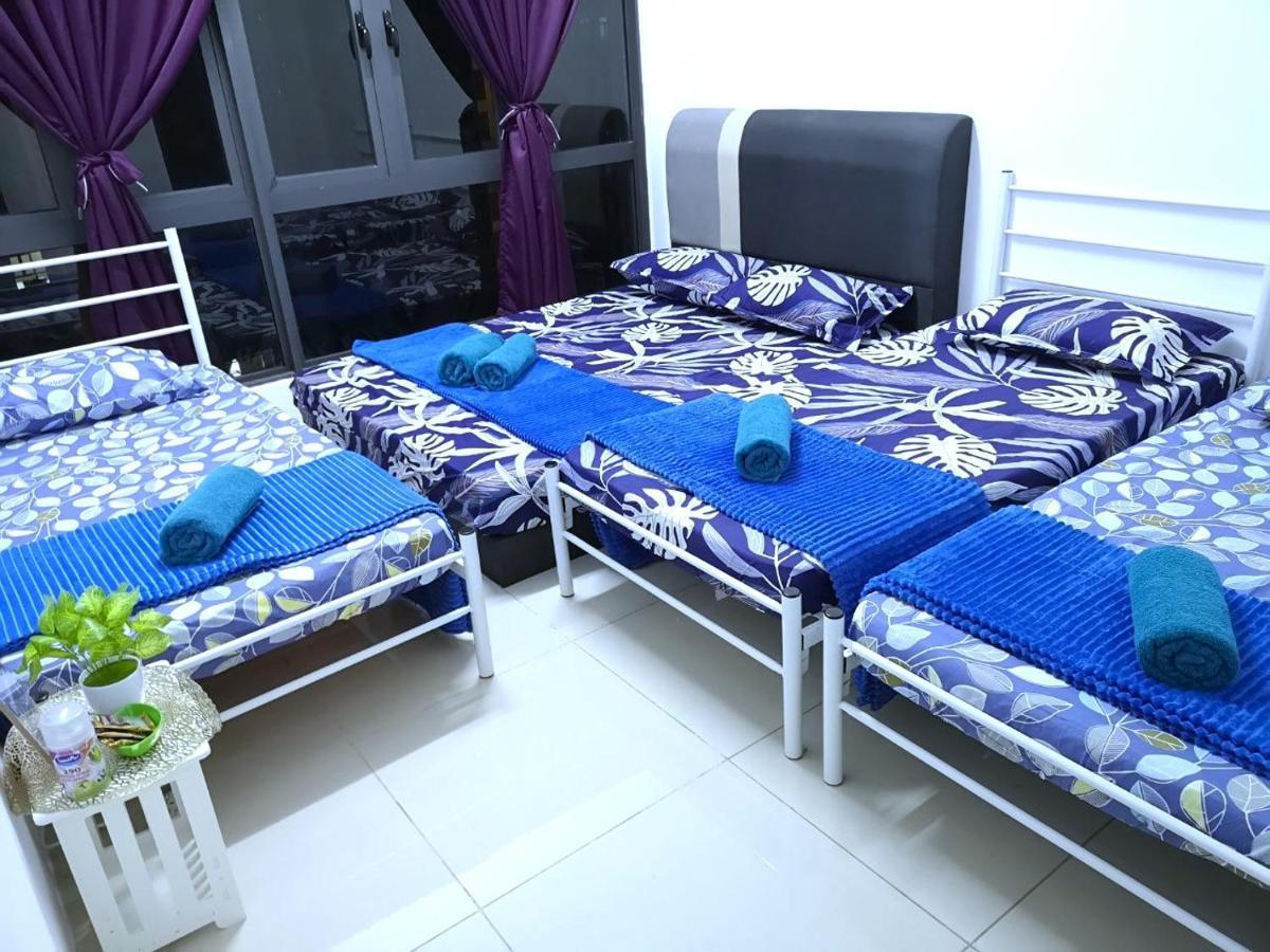 Yolo Budget Premium Facilities One Apartment *