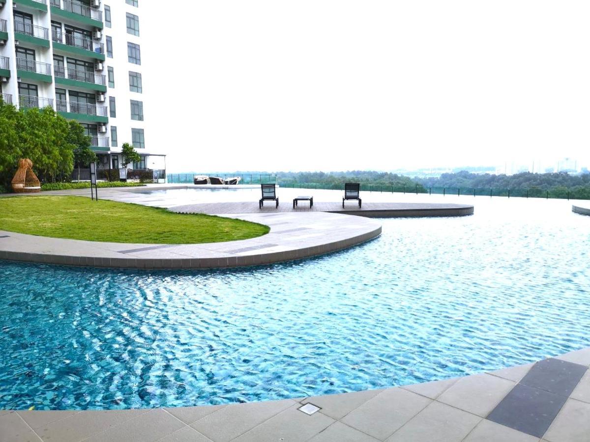 Yolo Budget Premium Facilities One