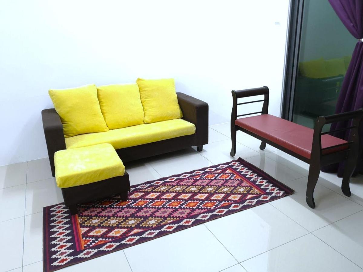 Yolo Budget Premium Facilities One Apartment *