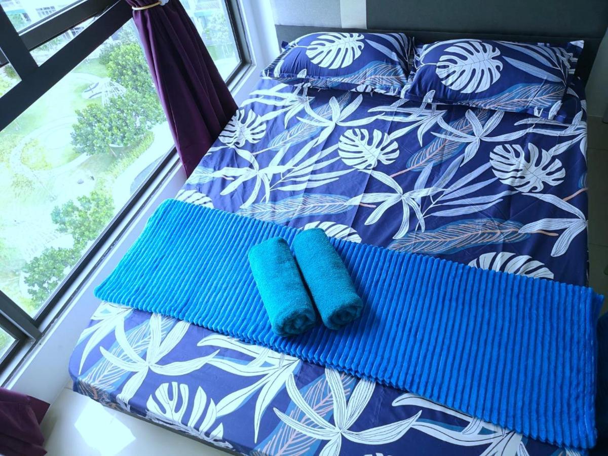 Yolo Budget Premium Facilities One *