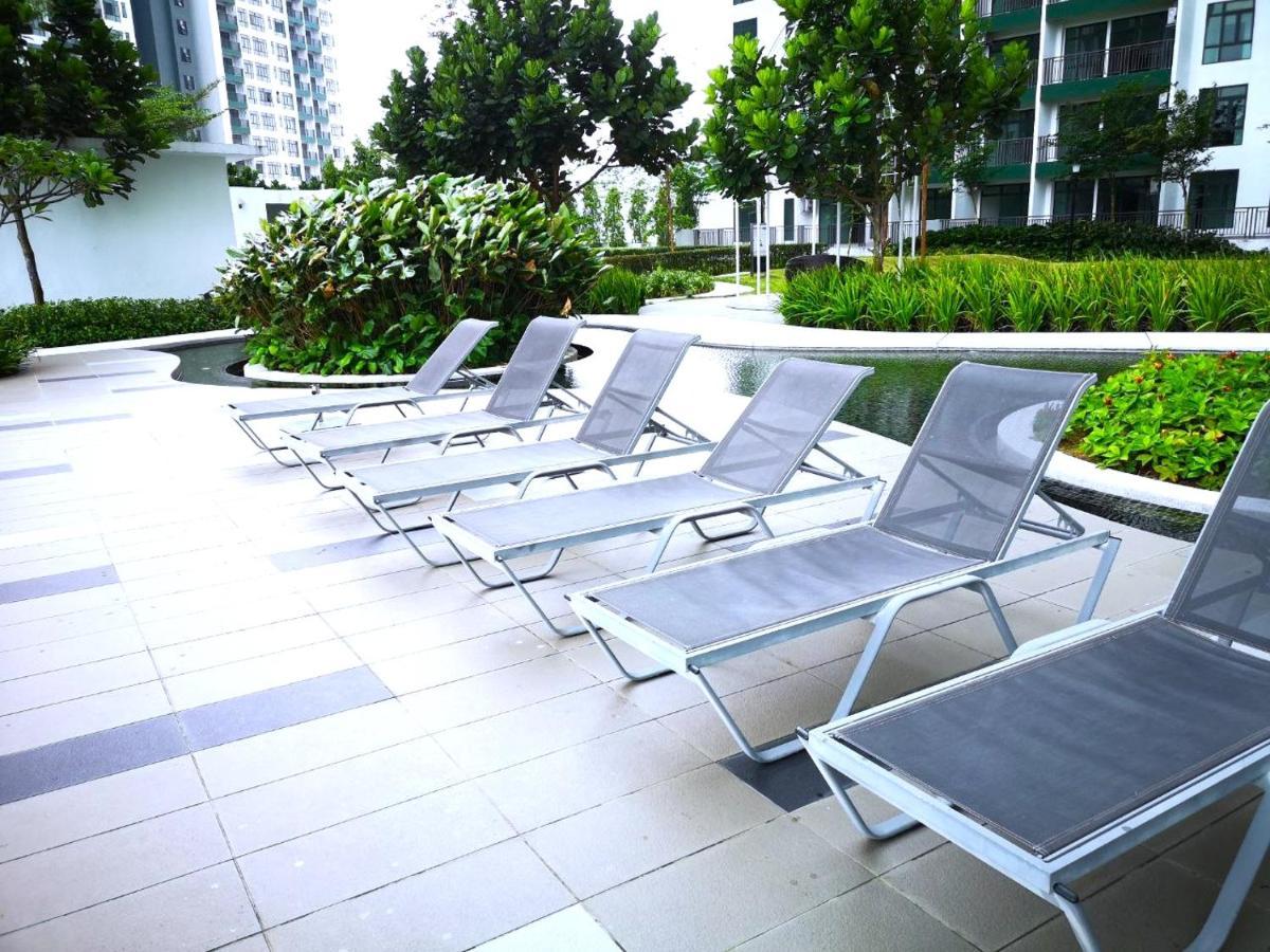 Yolo Budget Premium Facilities One Apartment Johor Bahru