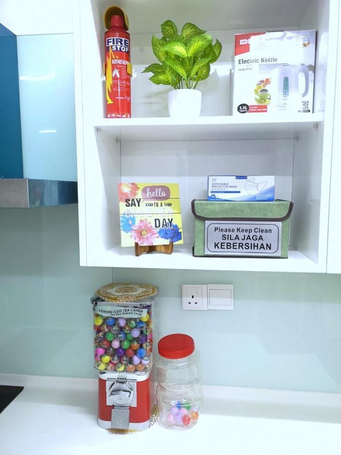 Yolo Budget Premium Facilities One Apartment